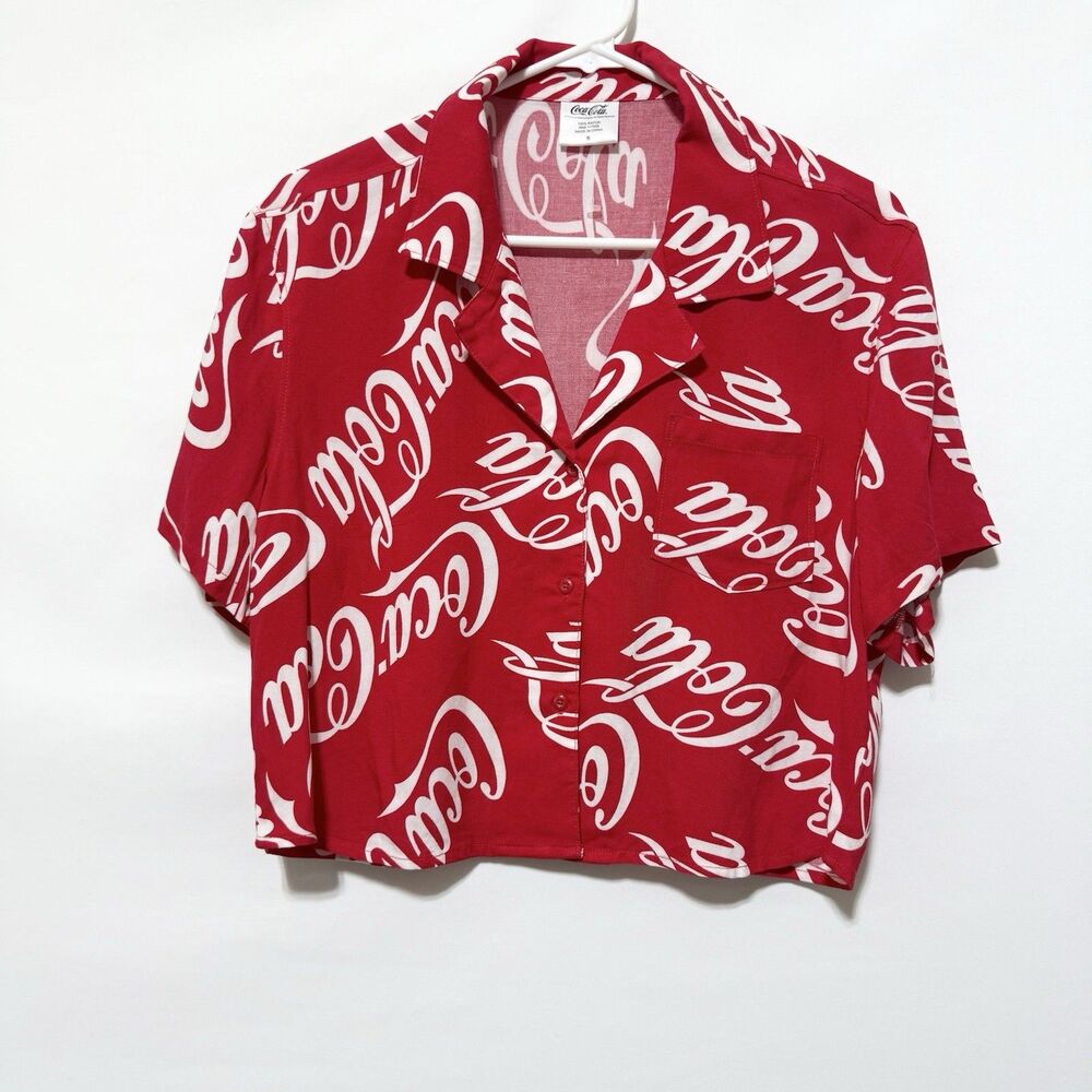 Coca Cola Cropped Top Size S Red White Logo Button Up Short Sleeve Blouse